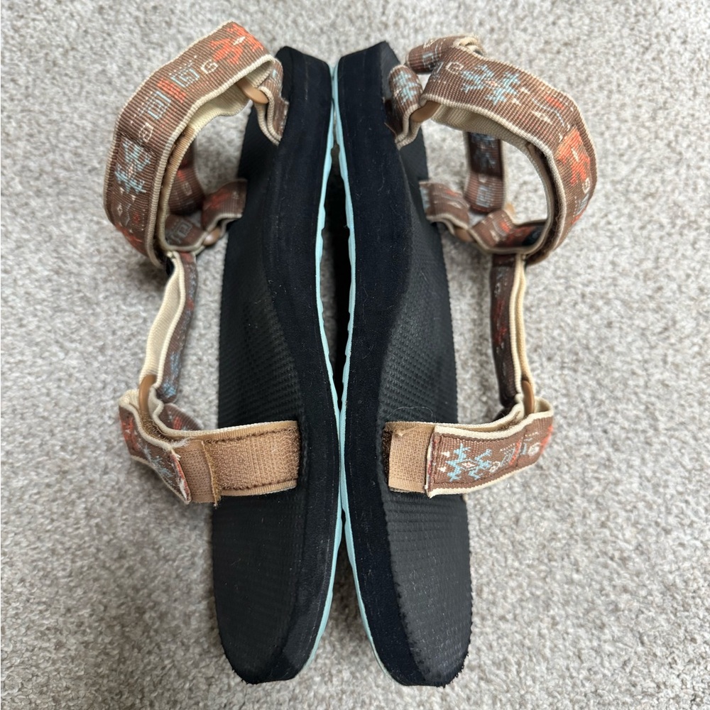 Teva Brown and Black Sandals with Patterned Straps - Picture 4 of 8